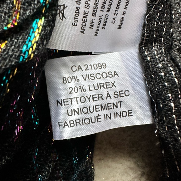 Set of 2 Ardene glittery scarves - Picture 2 of 3